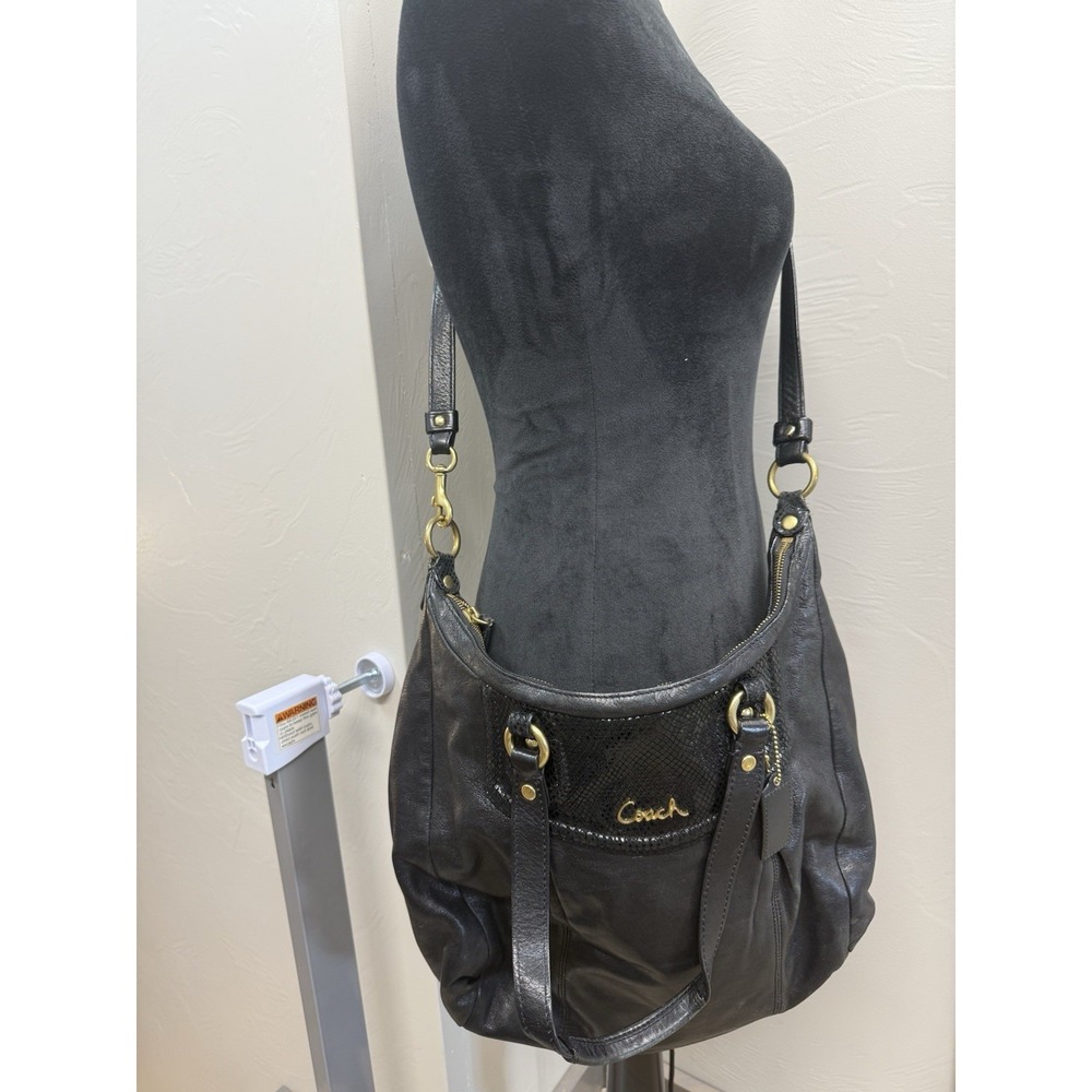 Coach Ashley Hippie Black Leather Python Trim Shoulder Bag Purse Gold Hardware - Picture 1 of 8